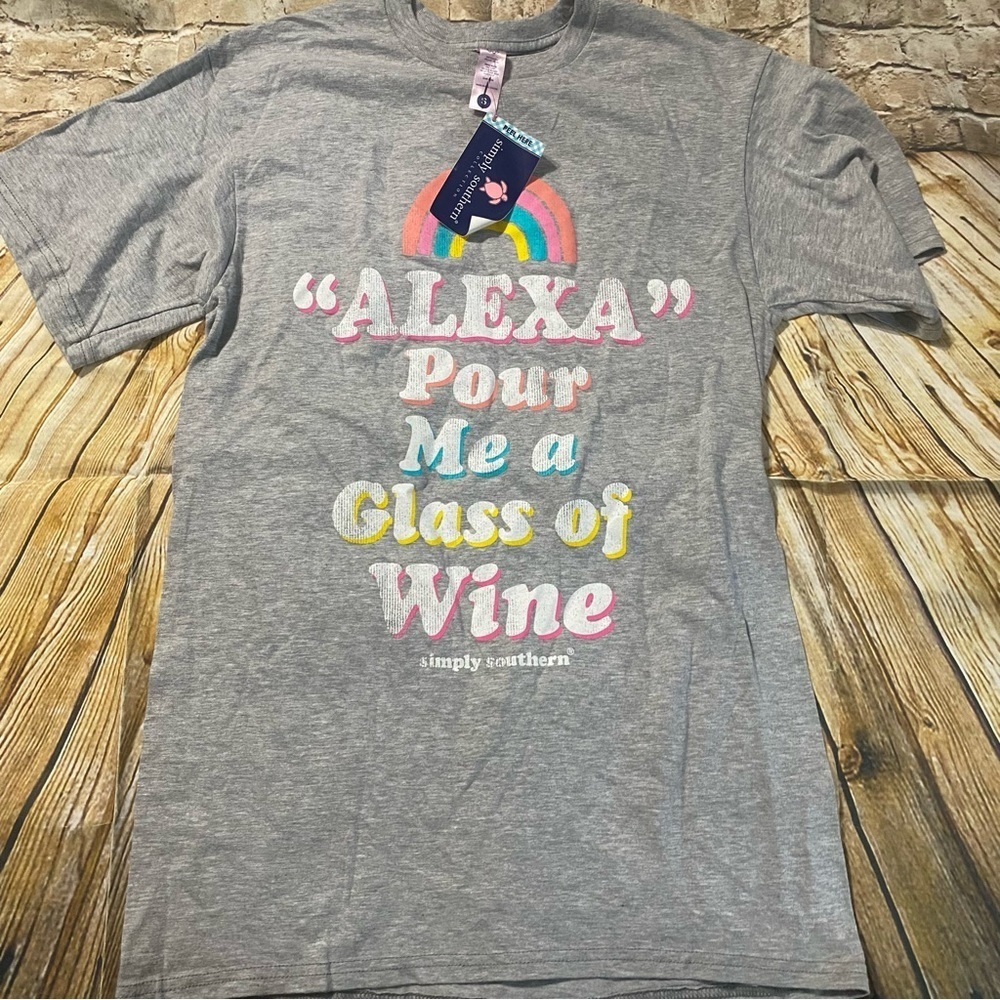 NWT Simply Southern Gray Alexa Pour Me A Glass Of Wine T Shirt